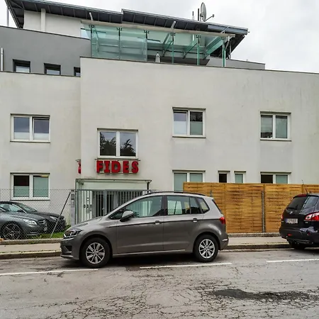 Apartment In Innsbruck Near Ambras Castle , Cleaning Included