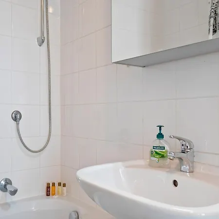 Apartment Near Bergisel Jump, Cleaning Included *