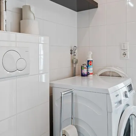 Apartment Near Bergisel Jump, Cleaning Included *